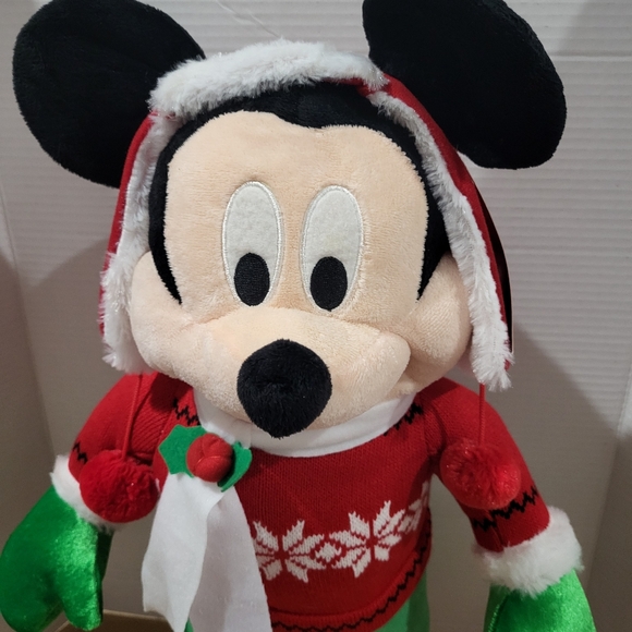 Disney Mickey Mouse Christmas Greeter Size 21" Tall, Scarf, Hat, Gemmy Indust. - Picture 2 of 10